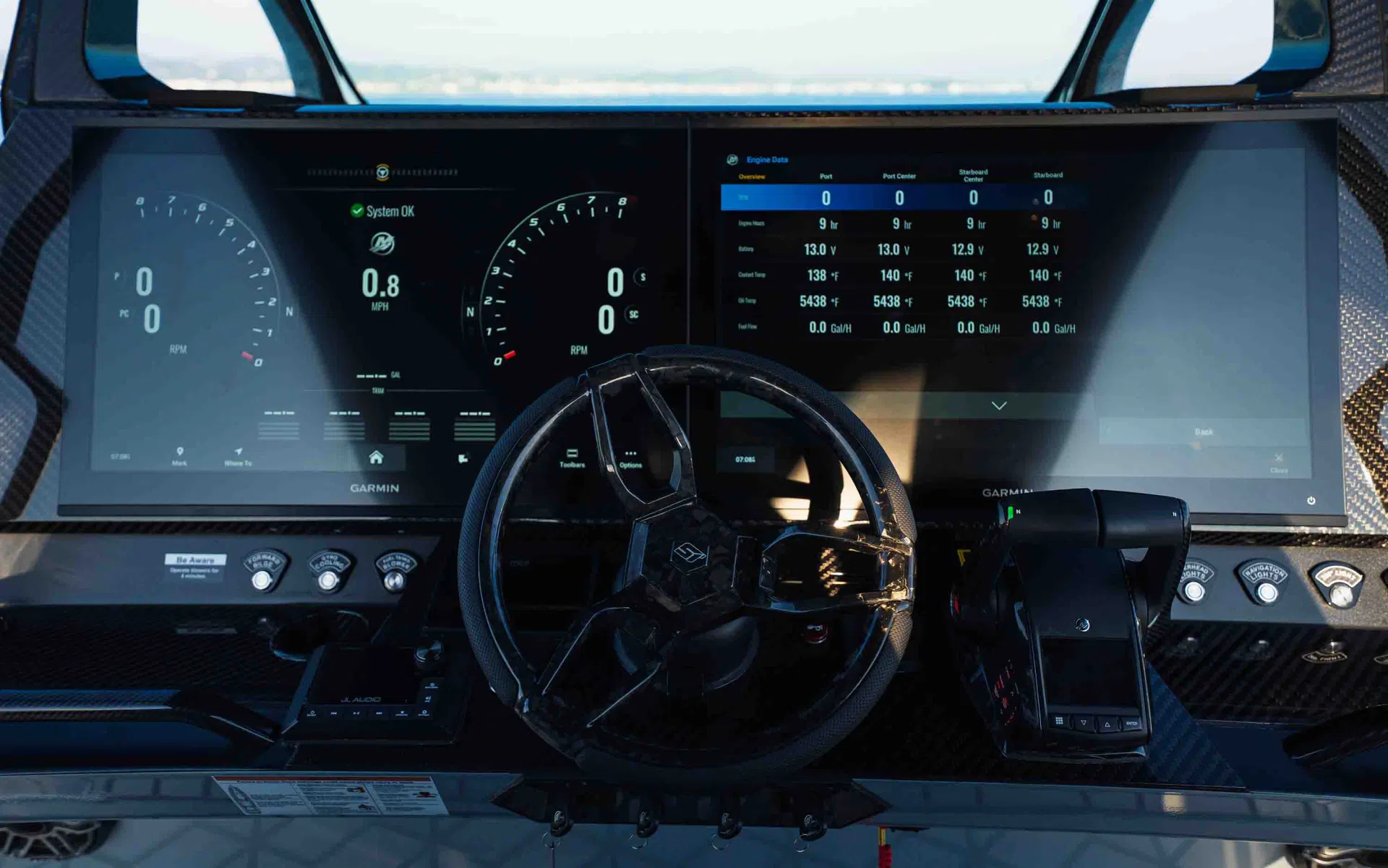 koshi-51-dashboard-steering-wheel-throttle